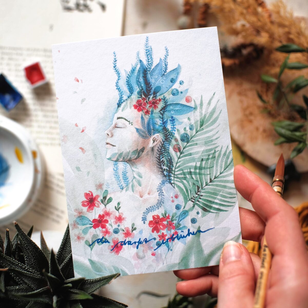 postkarte maria und der pinsel mut zuversicht blaetterkrone feminine kunst aquarell oeko artprint wicca boho schaman1 scaled - Maria und der Pinsel