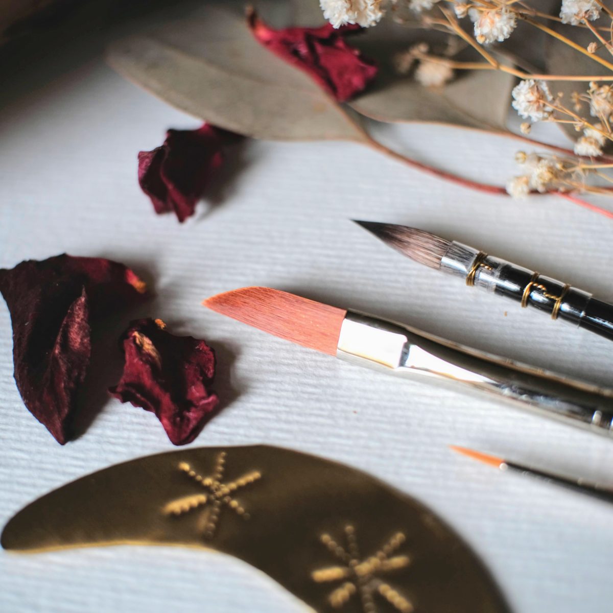 Aquarellstarter Set mit Block und vier Pinseln maria und der pinsel aquarell grundausstattung hahnemuehle da vinci synthetische pinsel schwertpinsel scaled - Maria und der Pinsel