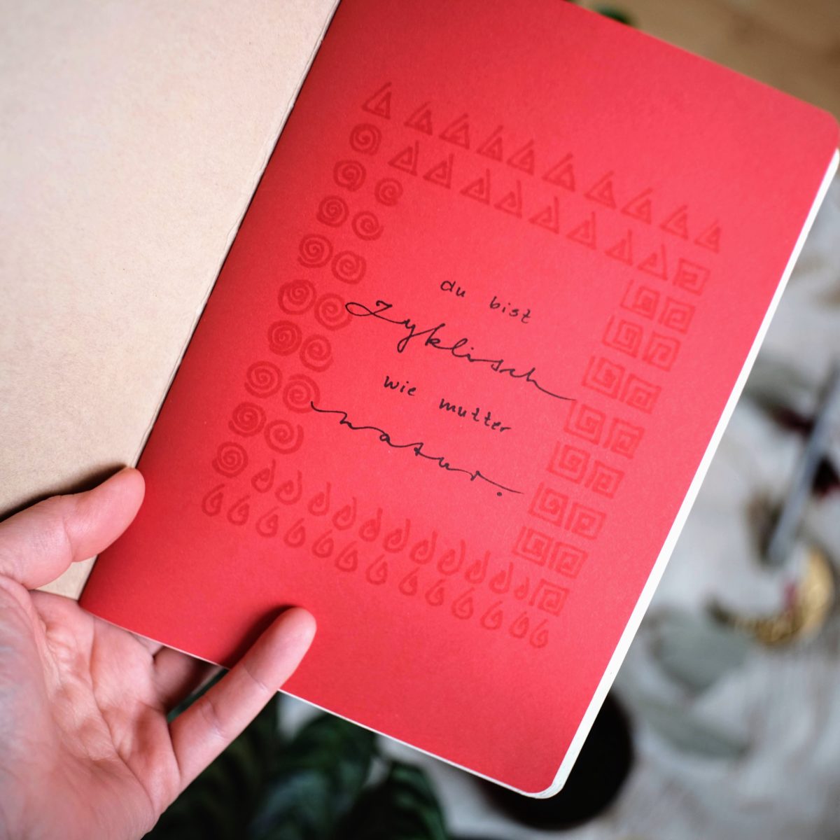 bleeding journal tagebuch fuer die tage bleeding vulva yoni menstruation periode innerer winter einkehr maria und der pinsel7 scaled - Maria und der Pinsel